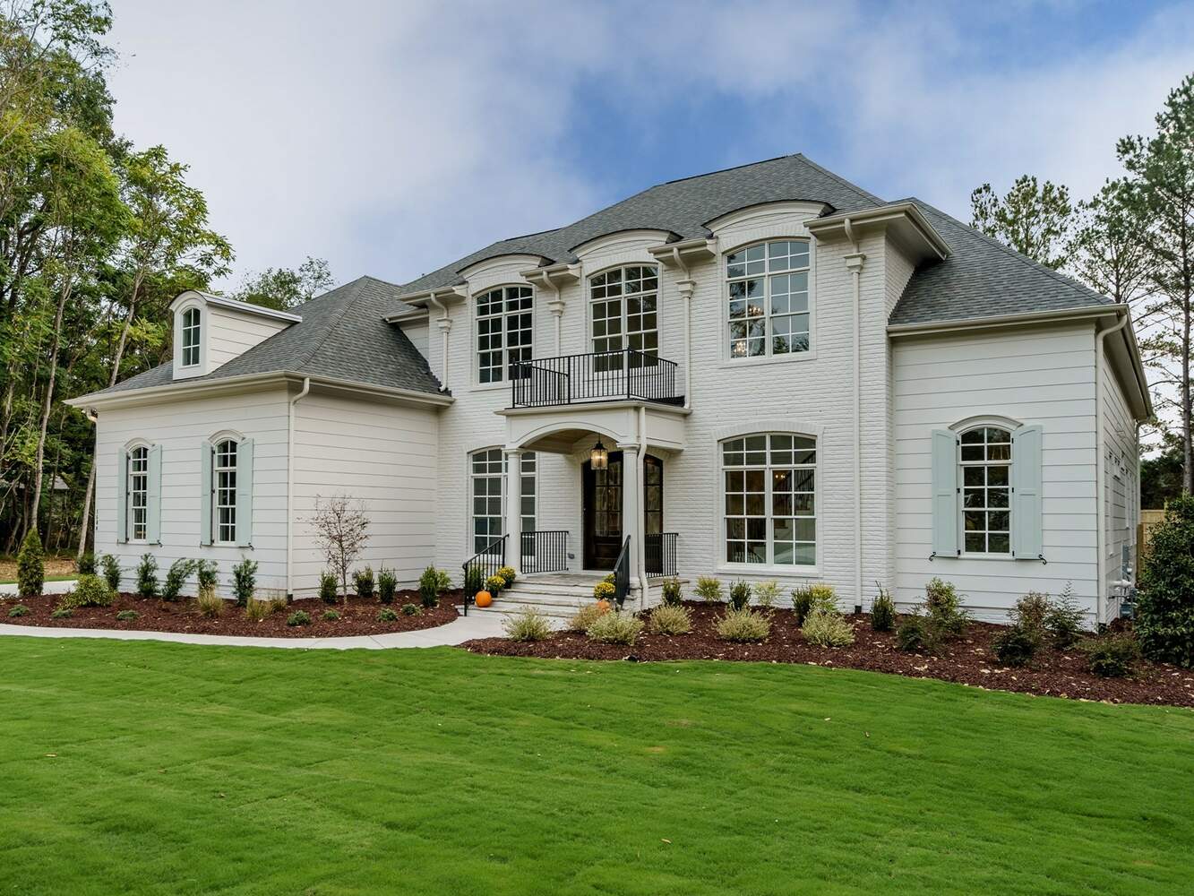 Moorlands Manor Estate homes in North Raleigh