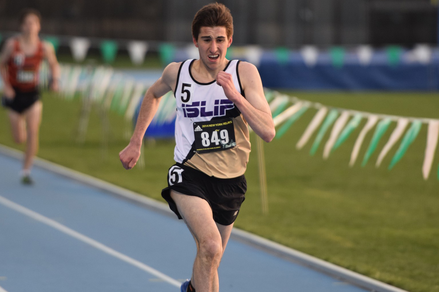 Quarter Mile Clash Highlights New York Relays