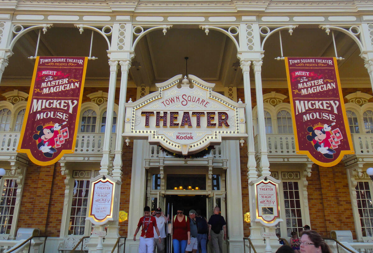 So You Want to Meet Mickey, Huh? Tips for Meeting Mickey Mouse