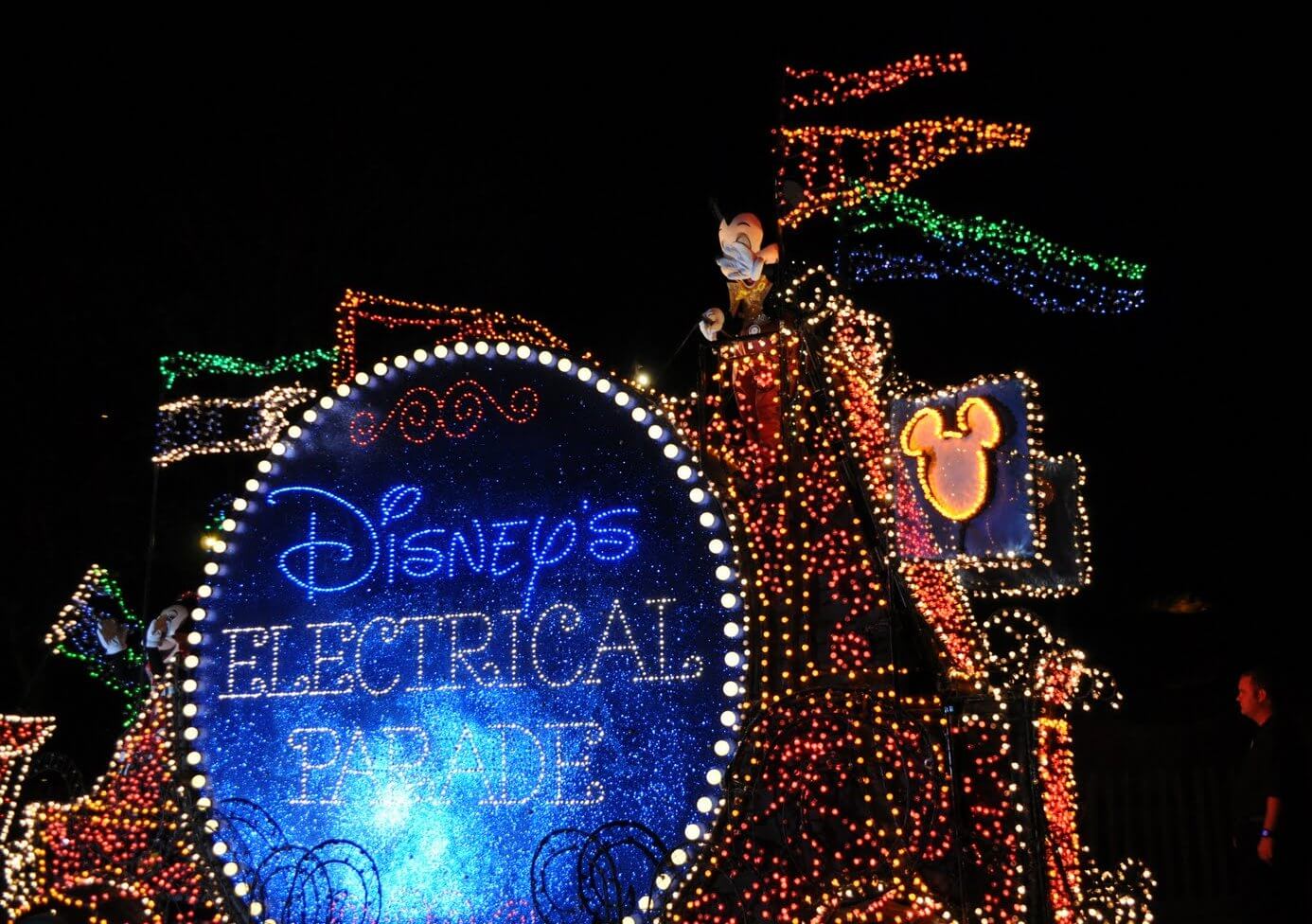 Walt Disney World Parade Guide Main Street Electrical Parade at Magic