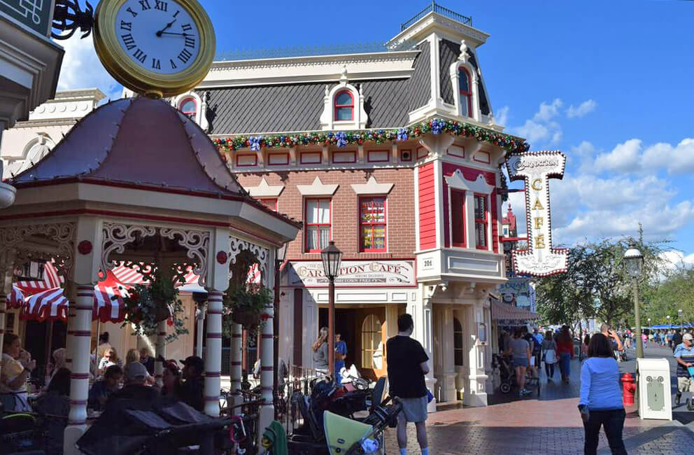 Romantic Things to Do at Disneyland