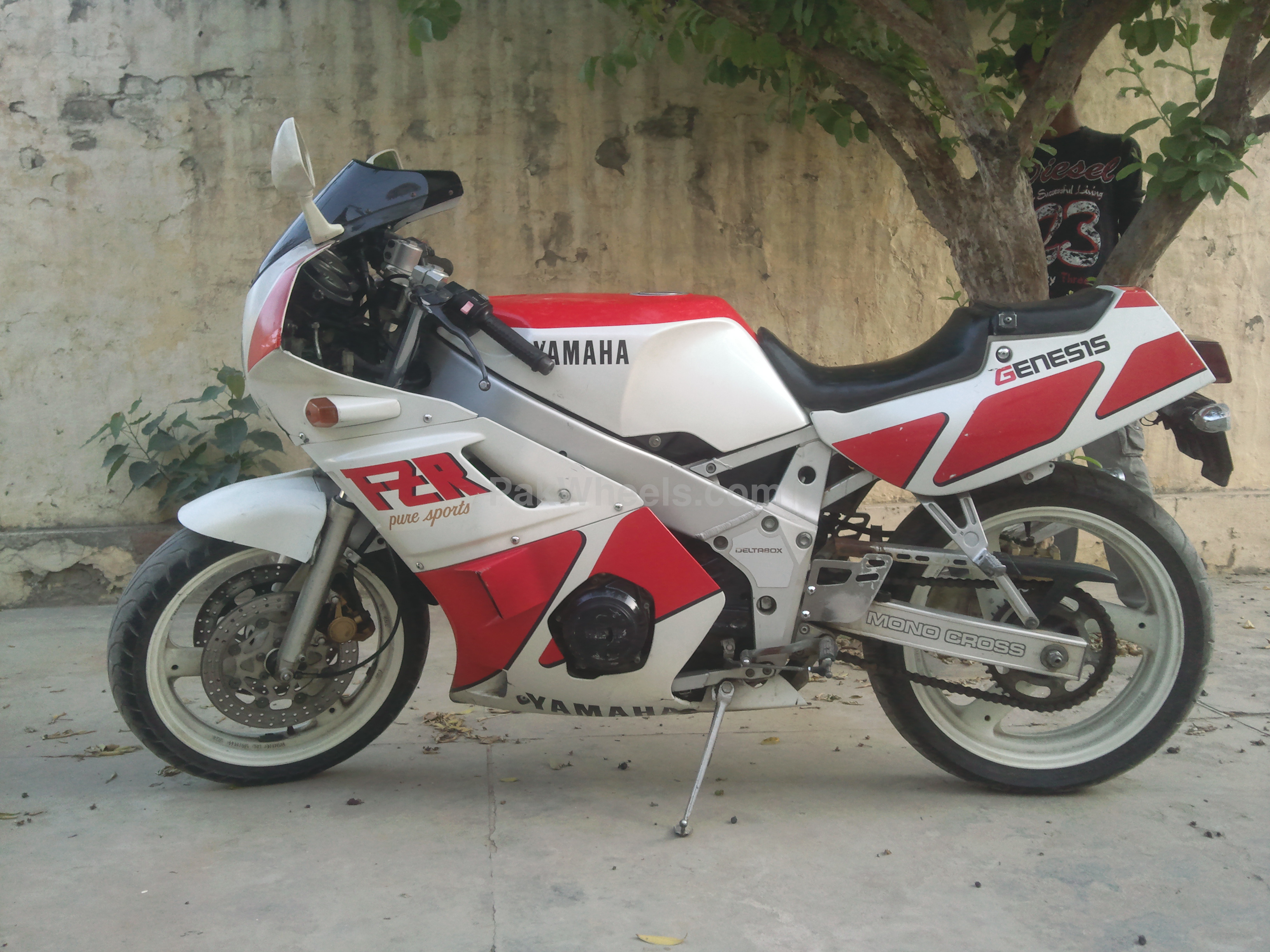 Yamaha FZR 400 1991 of umad Member Ride 13454 PakWheels