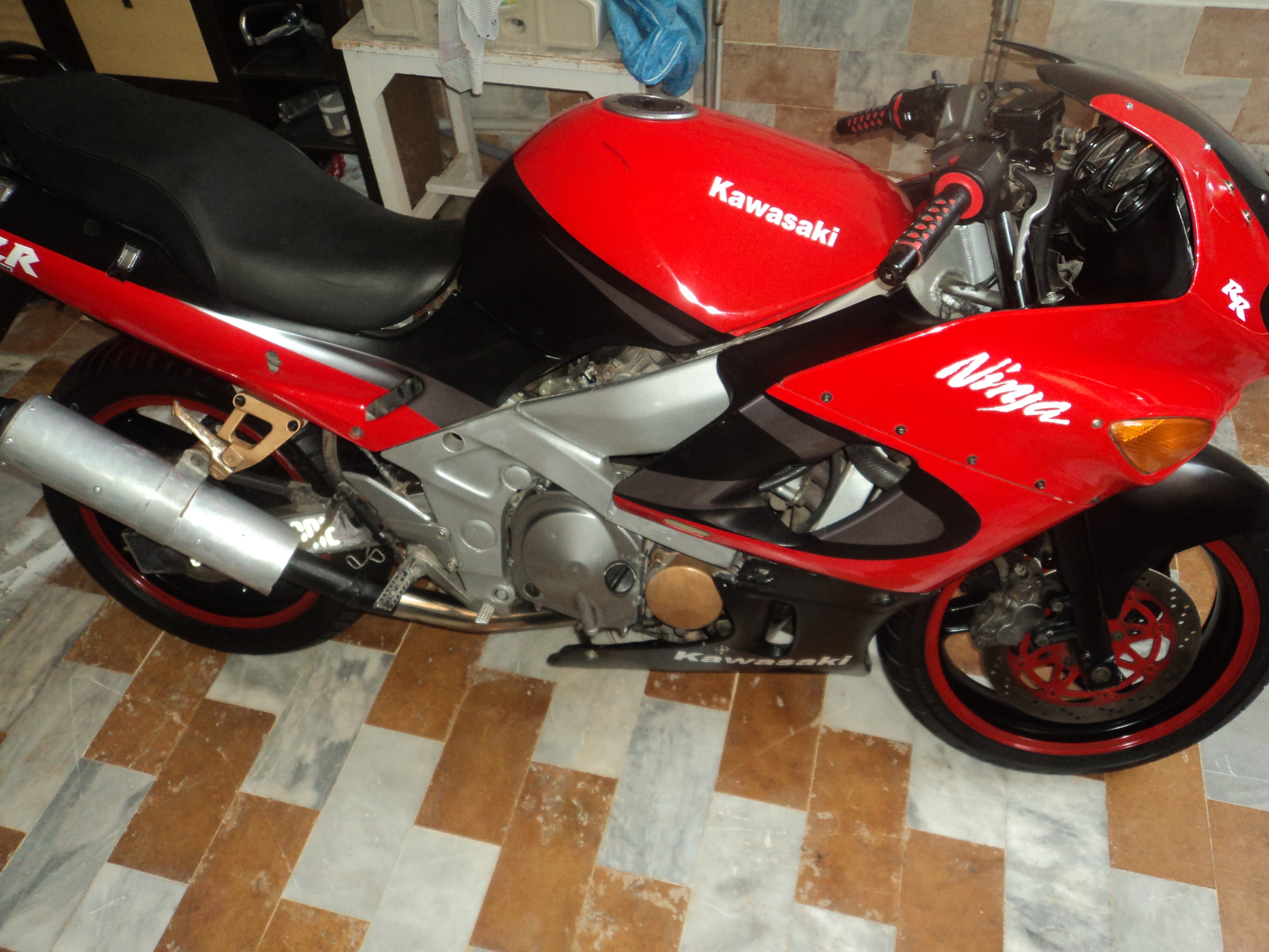 Kawasaki Ninja 500R 1994 of attitud3 Member Ride 17094 PakWheels