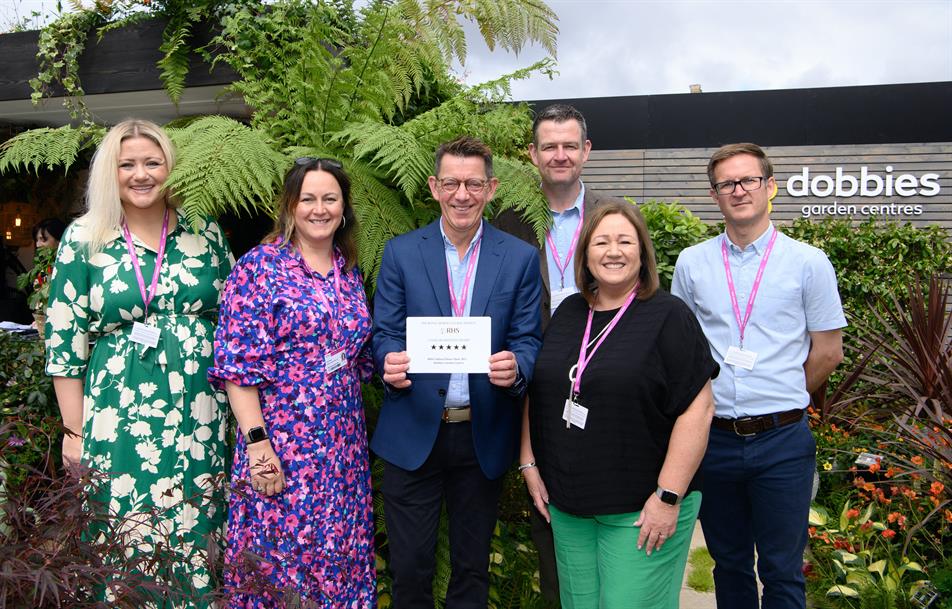 Dobbies wins three Chelsea awads HortWeek