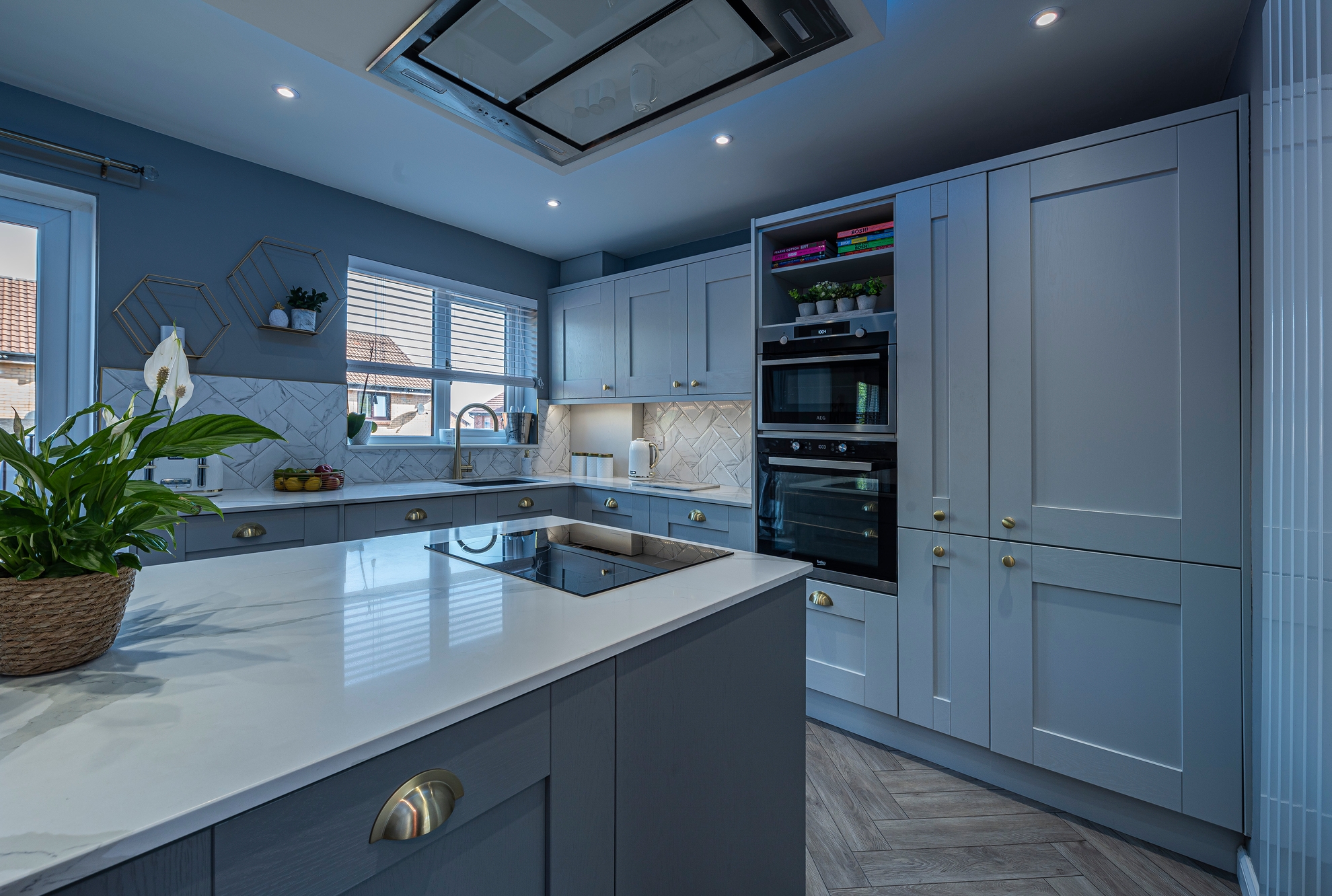 Ultra Modern Shaker Kitchen, Paisley