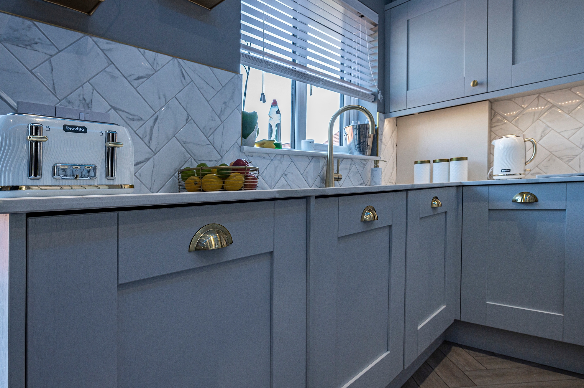 Ultra Modern Shaker Kitchen, Paisley