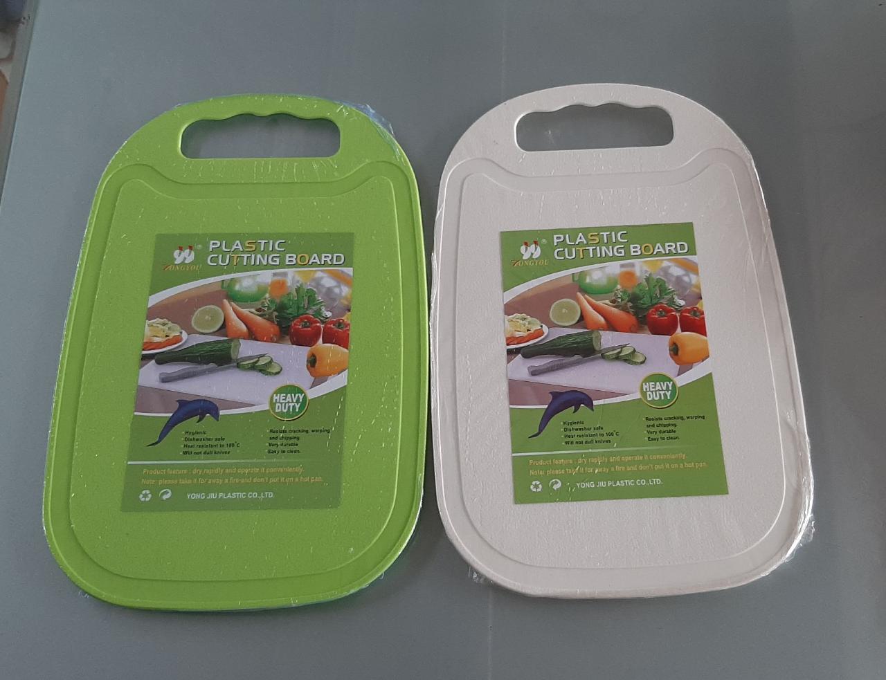 20293725 PLASTIC KITCHEN Cutting Board M