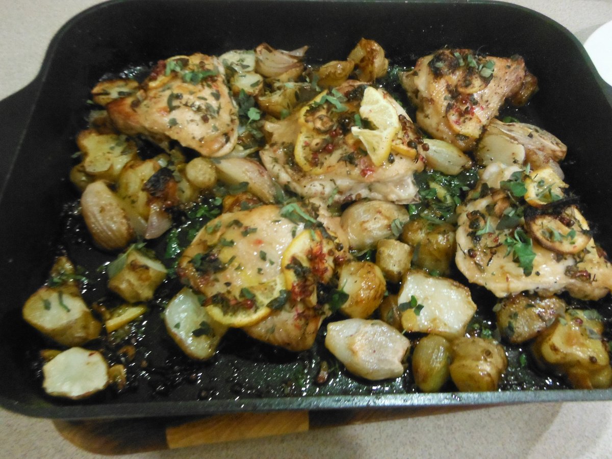 Roast Chicken with Jerusalem Artichokes and Lemon