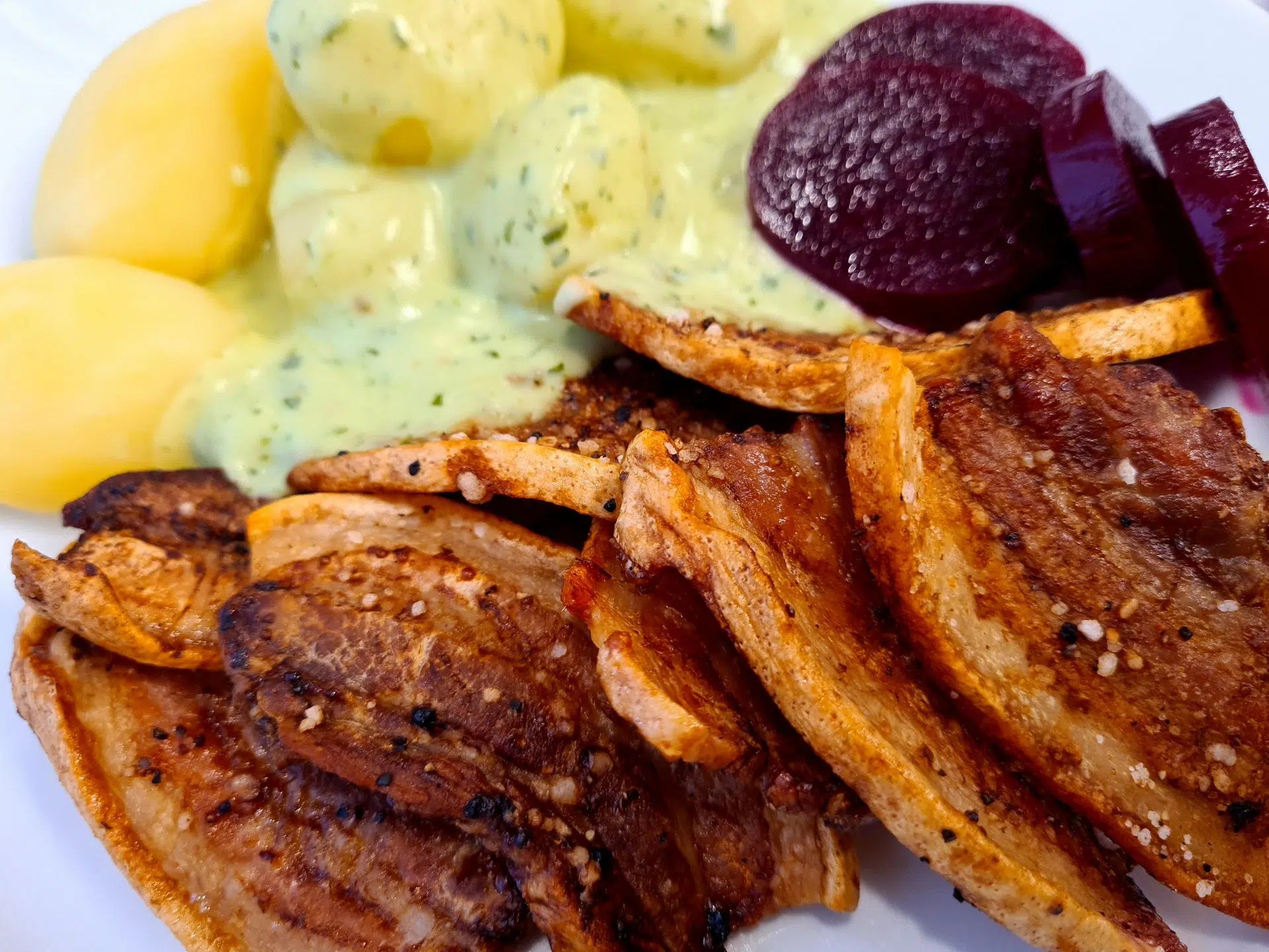 Bestil mad ud af huset i til selskaber · Café Dalkilden