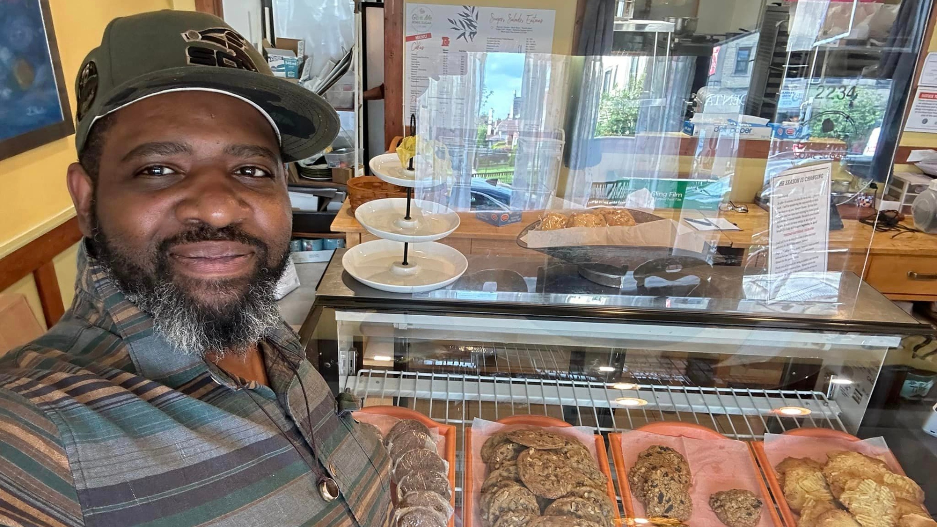 Chicago Man Discovers Bakery Owner Is His LongLost Mother