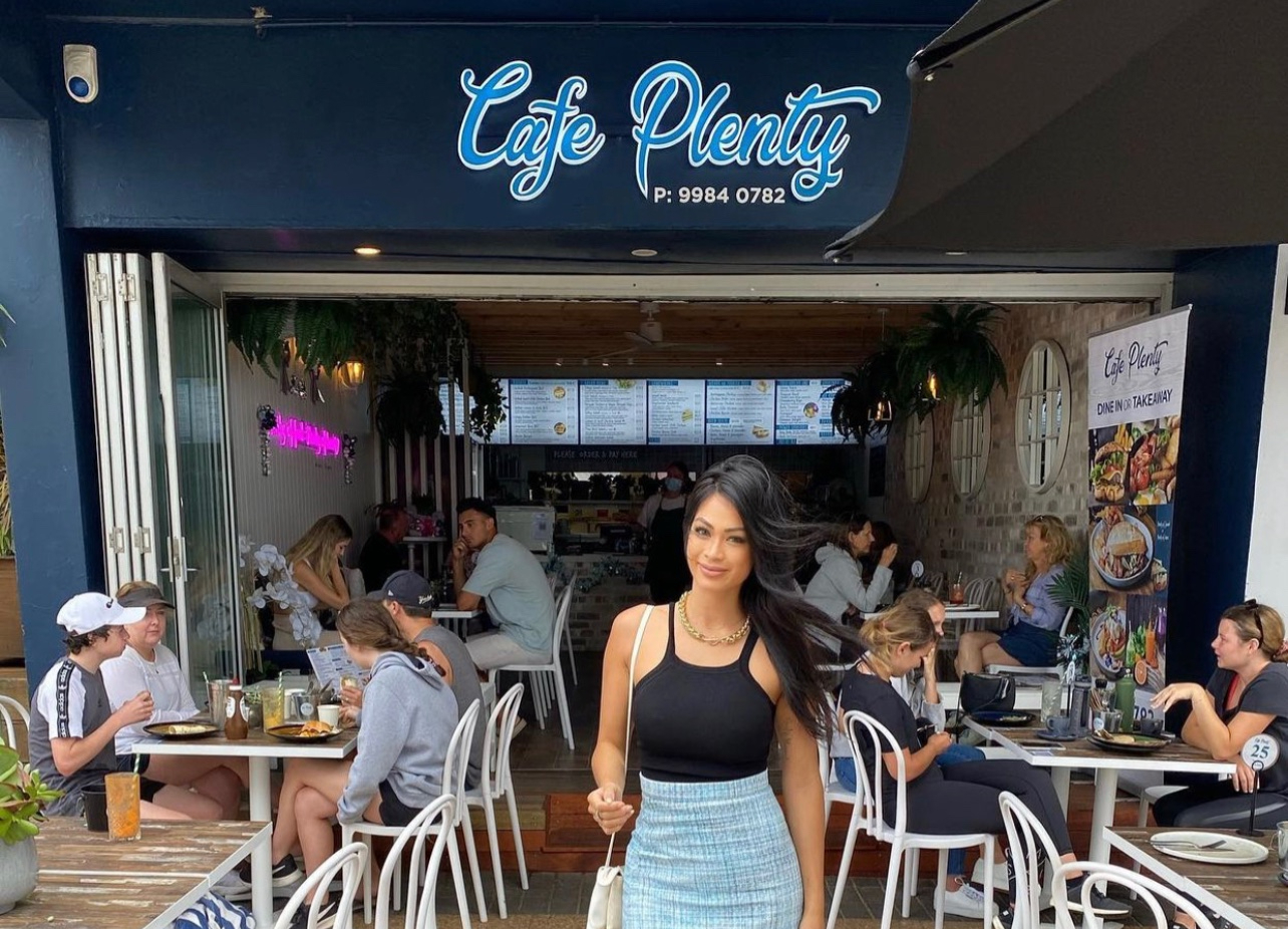 Cafe Plenty Plenty of food = Plenty of love.