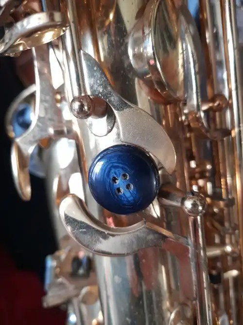 Saxophones Oddest Bb bis key I've ever seen, like a tiny pinky key