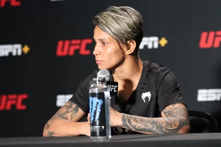 UFC Vegas 31 Amanda Lemos Says She's Fighting in October, Has a Lot to
