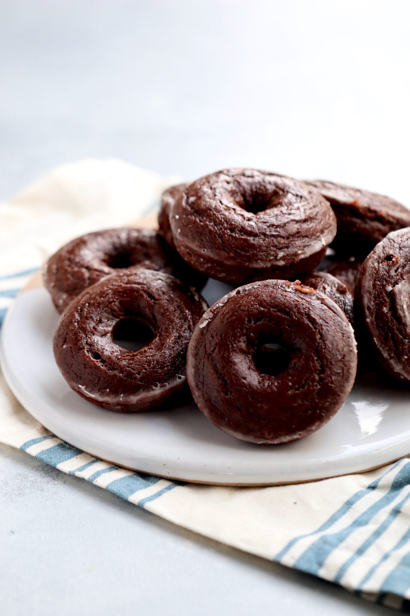 baked chocolate glazed doughnuts