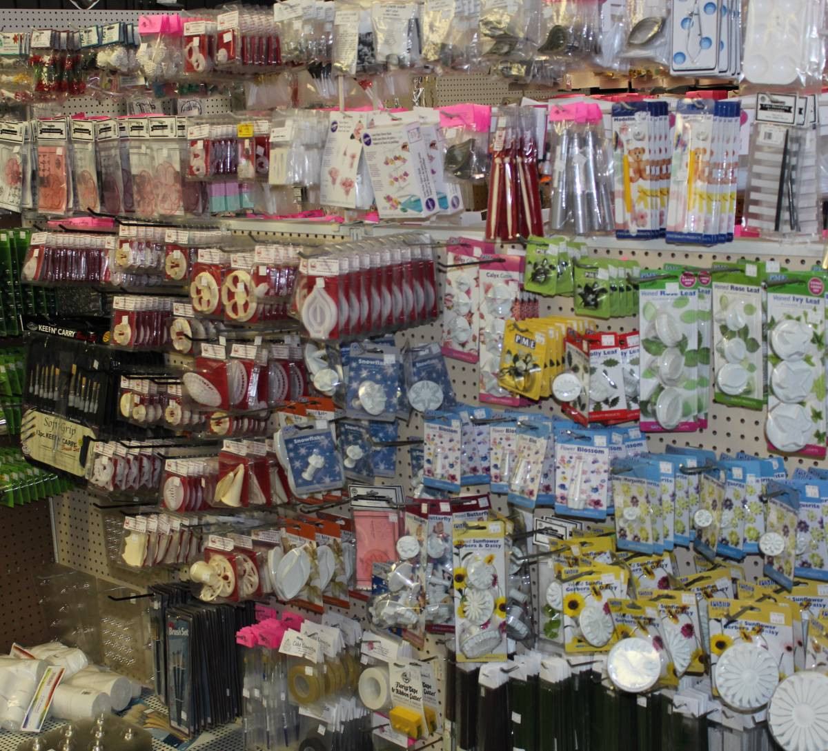 Inside the Store Cake Connection