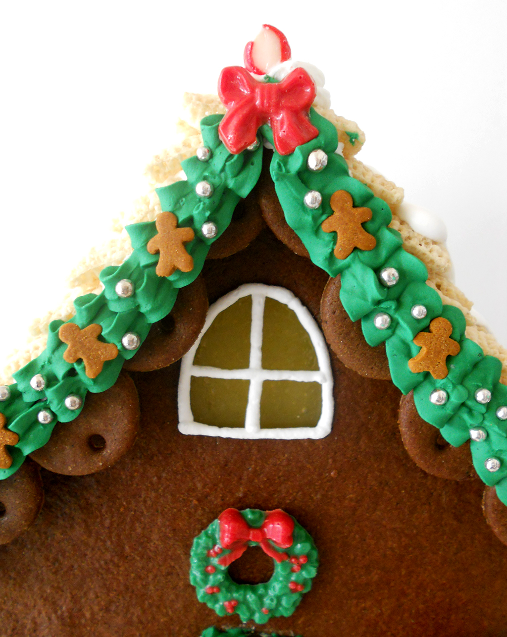 Santa’s Gingerbread house Cake & Cupboard