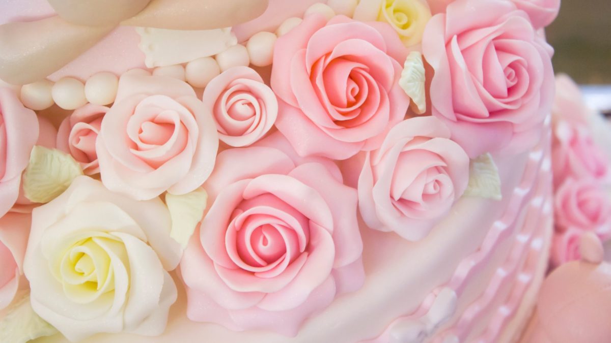 How To Make Roses Out Of Fondant 2 Easy Realistic Methods