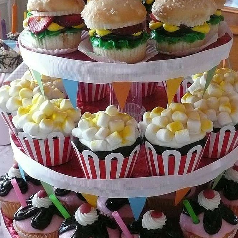 Junk Food Cake Gallery Pizza And Hamburger Cake Class Cakerschool