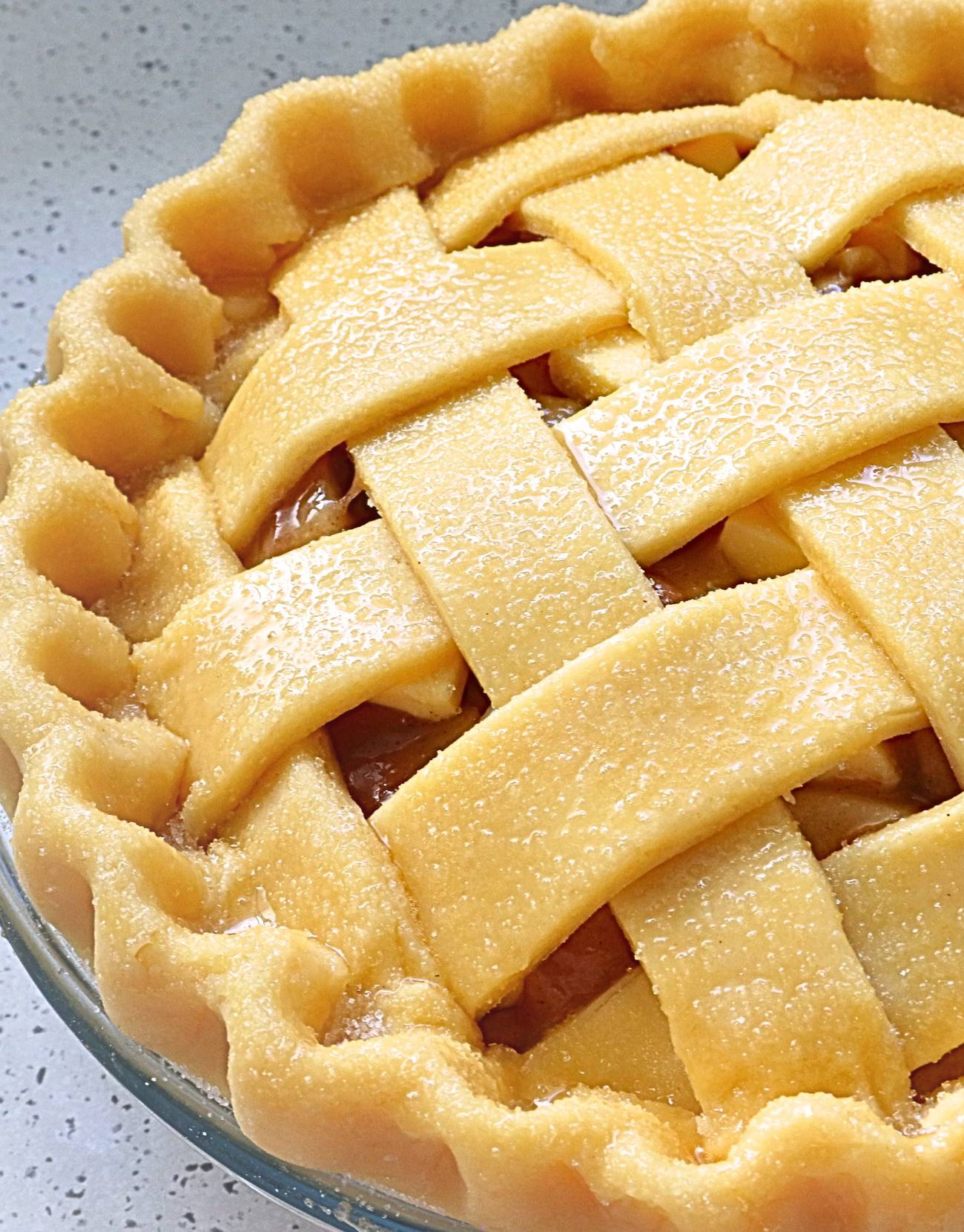 Best Pie Crust Recipe (Easy, Buttery & Flaky!) Cakes by MK