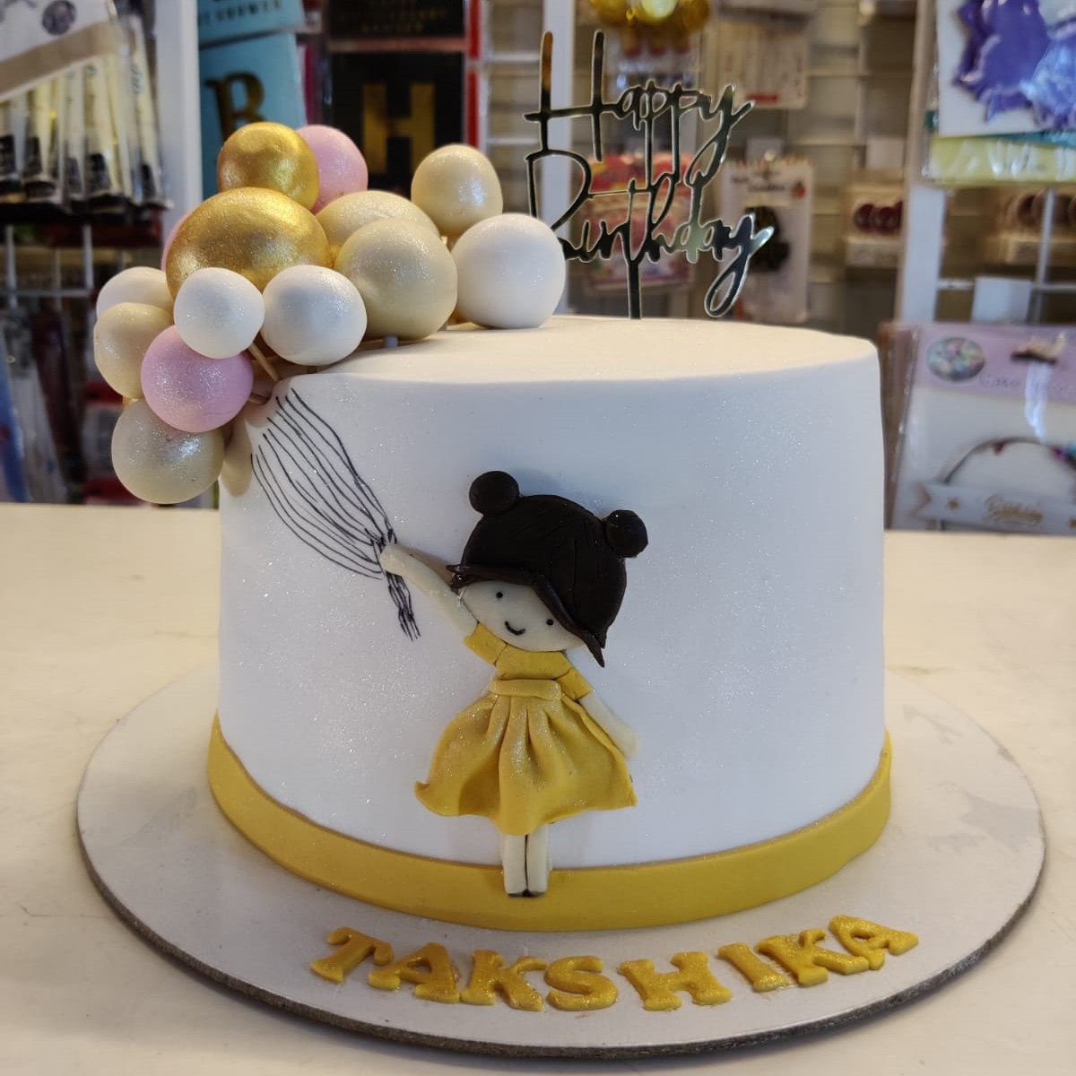 1 Customized Cakes Online Hyderabad Midnight Cake Delivery HyderabadCakeSmash.in