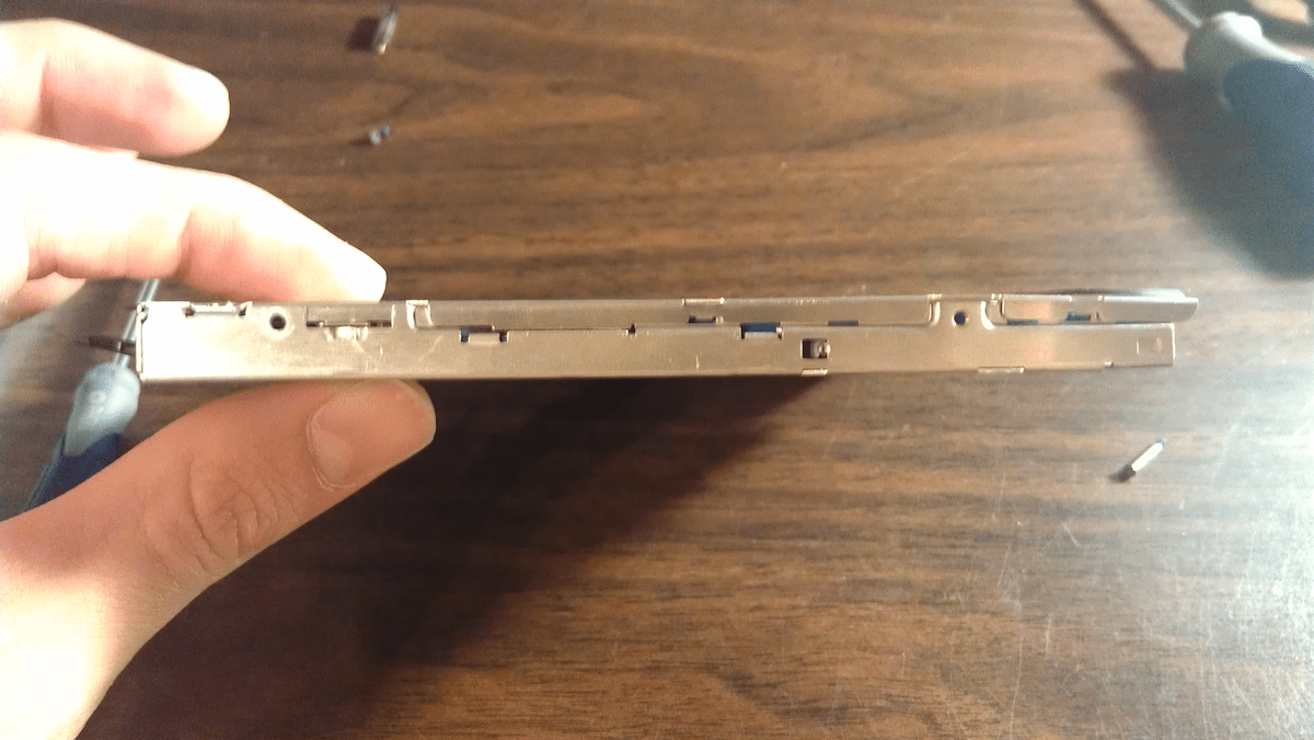 Aluminum Unibody MacBook Optical Drive Noisy, Buzzing, and Vibrating Fix ·