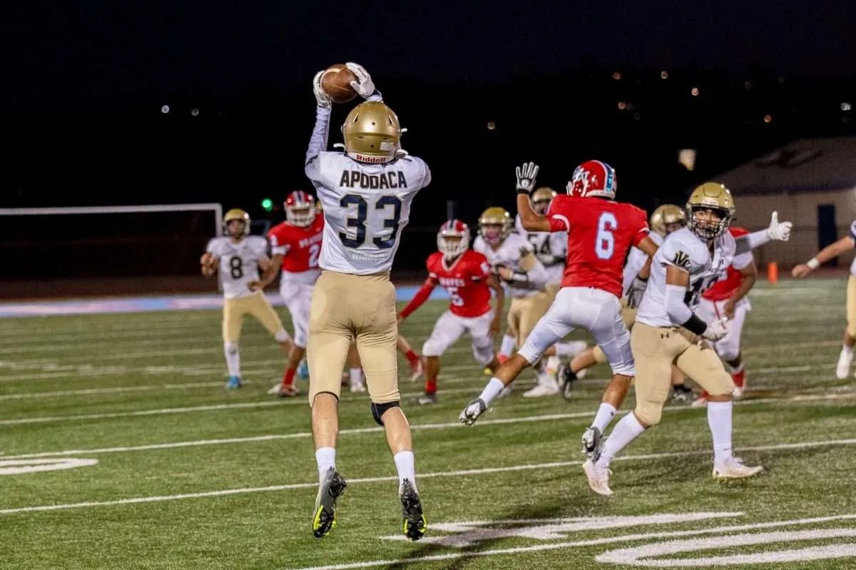 FOOTBALL Scots Rally Over El Cajon Valley » Holtville Tribune