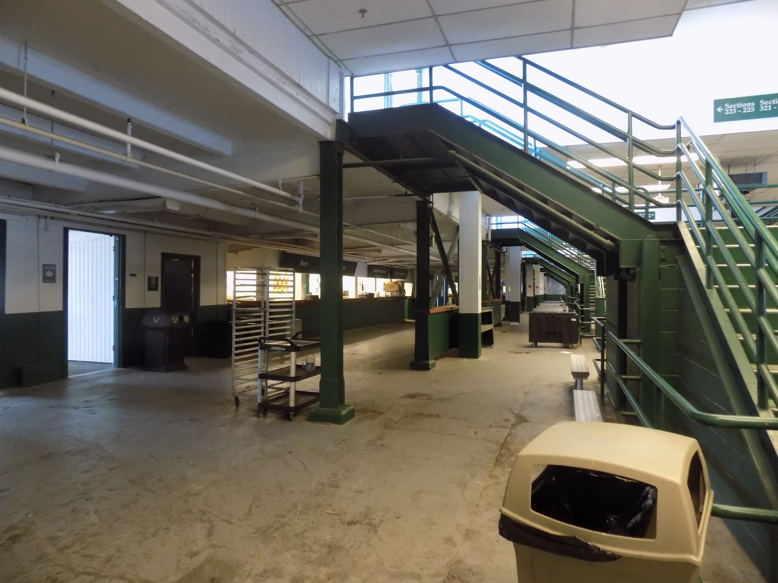 Churchill Downs Homestretch Club Calhoun Construction