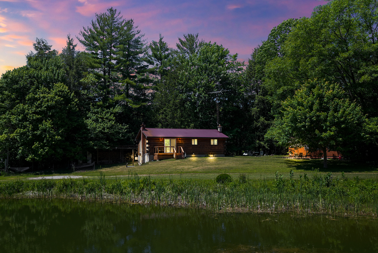 8284 Gilmour Rd Calira Media