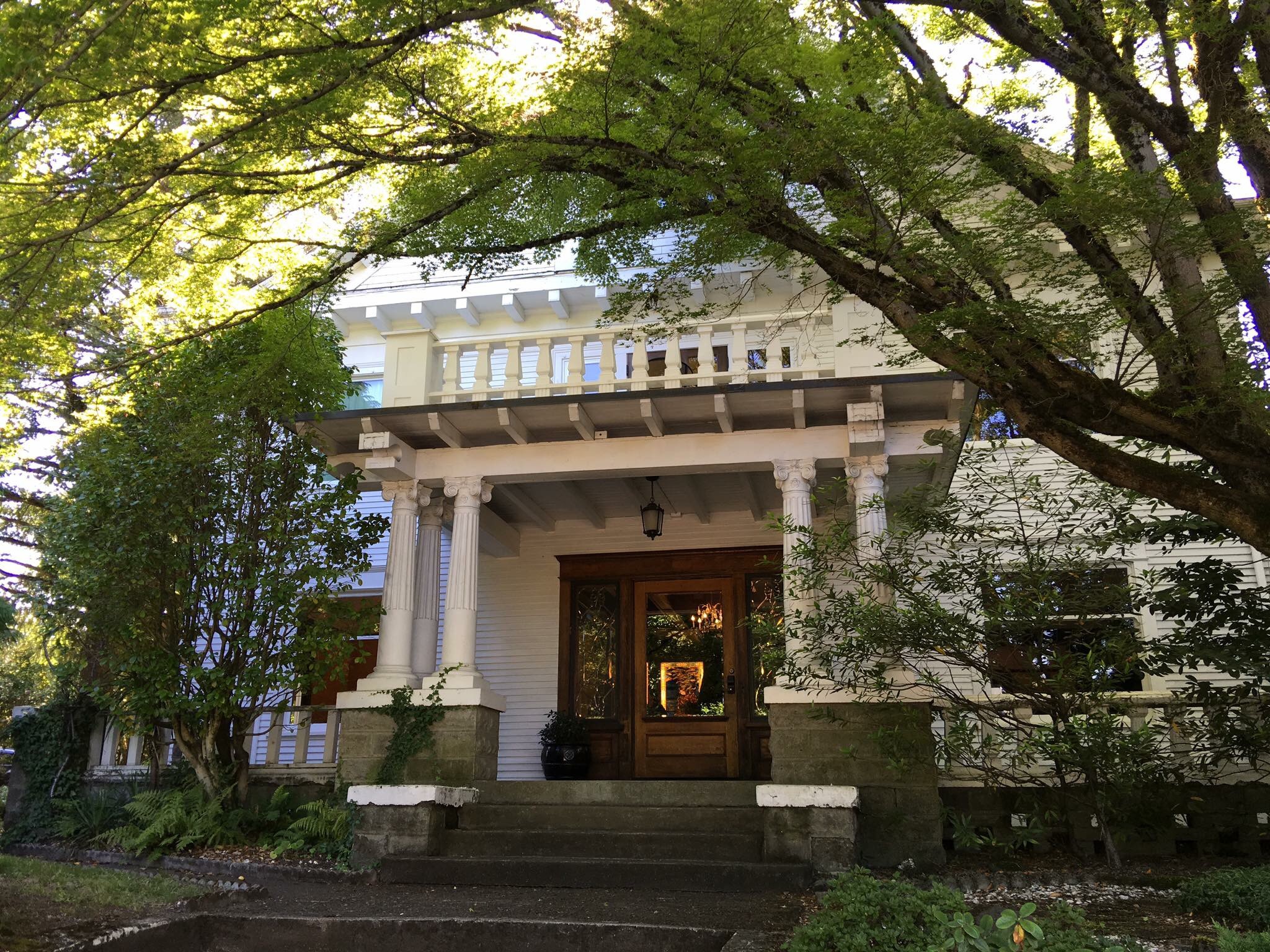 Portland Evermore Guesthouse Call Me Mochelle