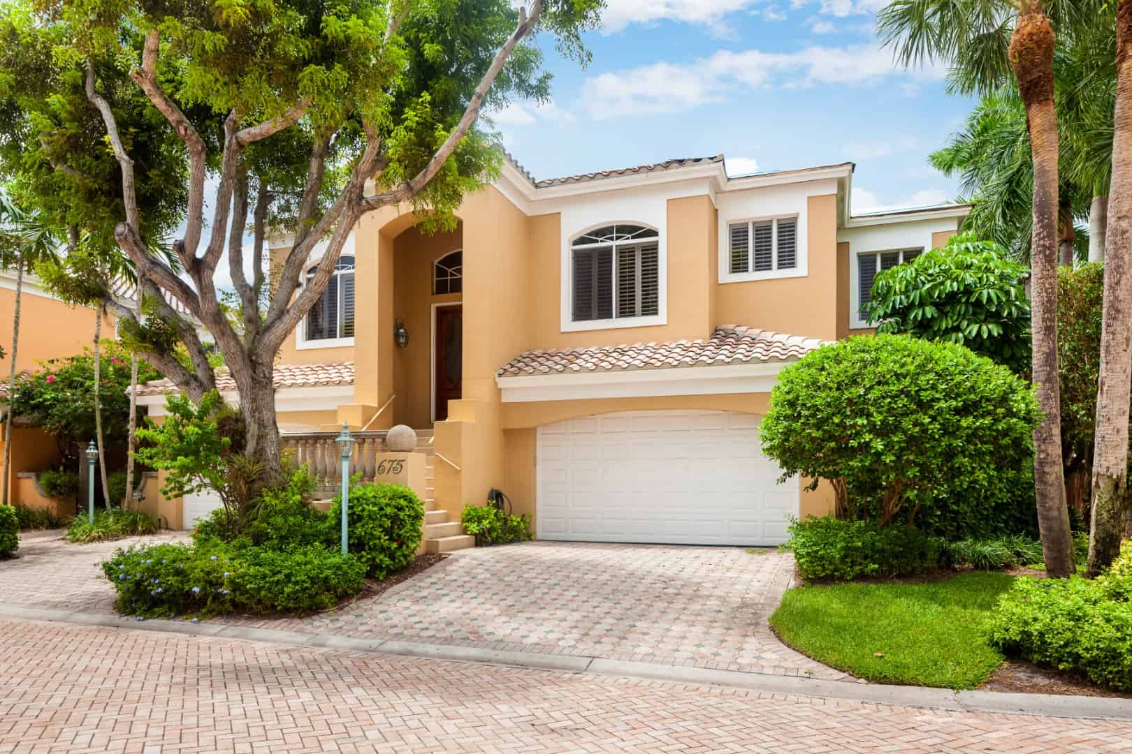 Pointe · Pelican Bay · Naples, FL Homes for Sale In Olde Naples