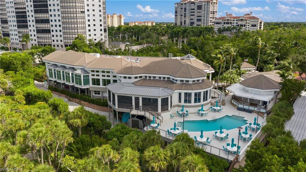 Exploring Pelican Bay — MidRise Condos Homes for Sale In Olde Naples, Pelican Bay Homes Naples