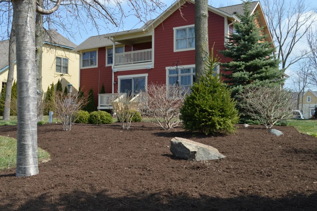 Indianapolis Mulch Installation Calvin Landscape