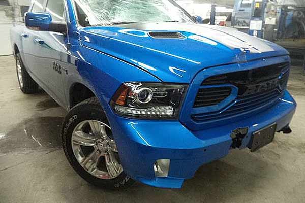 Auto Body Repair & Painting in Cambridge, MN Cambridge Collision