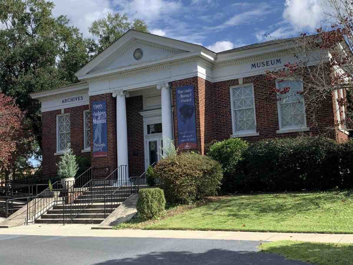 Is Camden Town a rich area? Camden Gazette