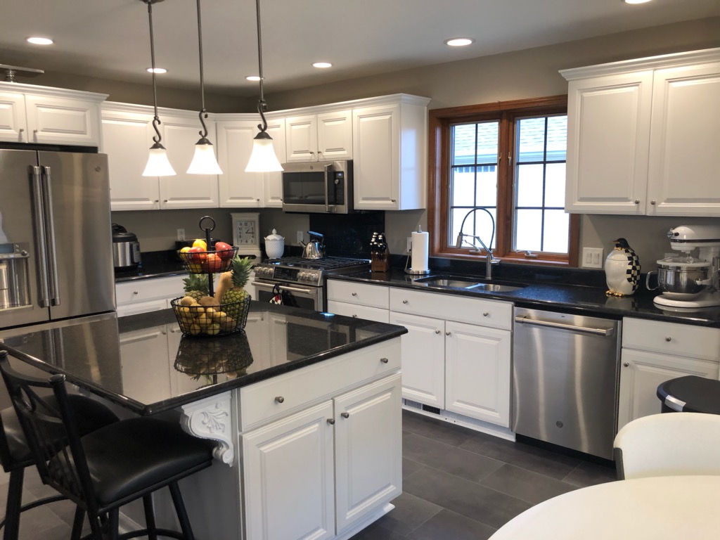 Cameo Residential Countertops Portfolio, Holland Ohio Cameo Countertops