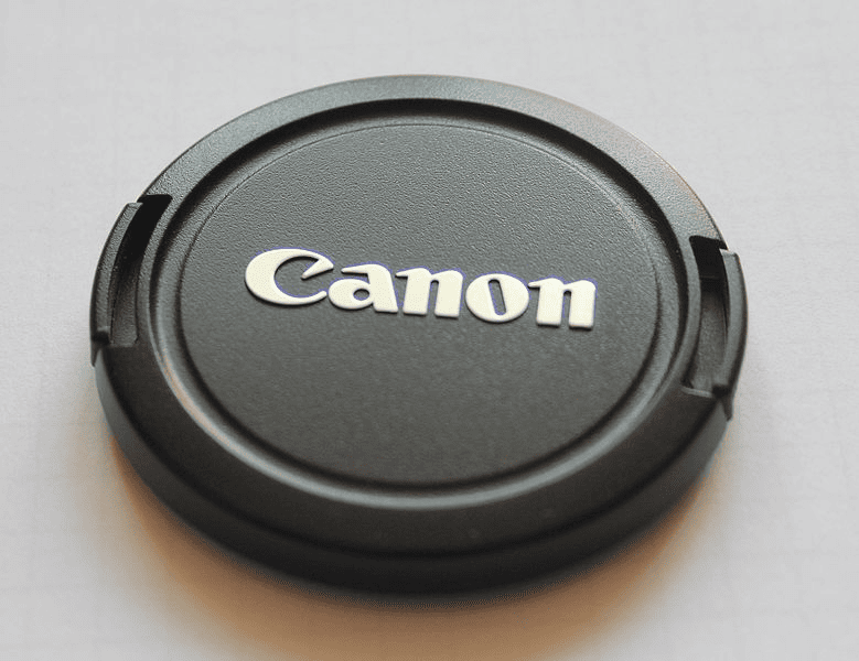 Complete Guide On How To Put a Lens on a Camera 2024