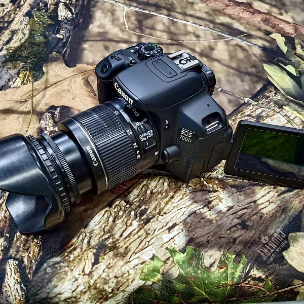 Canon EOS 700D DSLR Camera with Lens Kit Price in Bangladesh