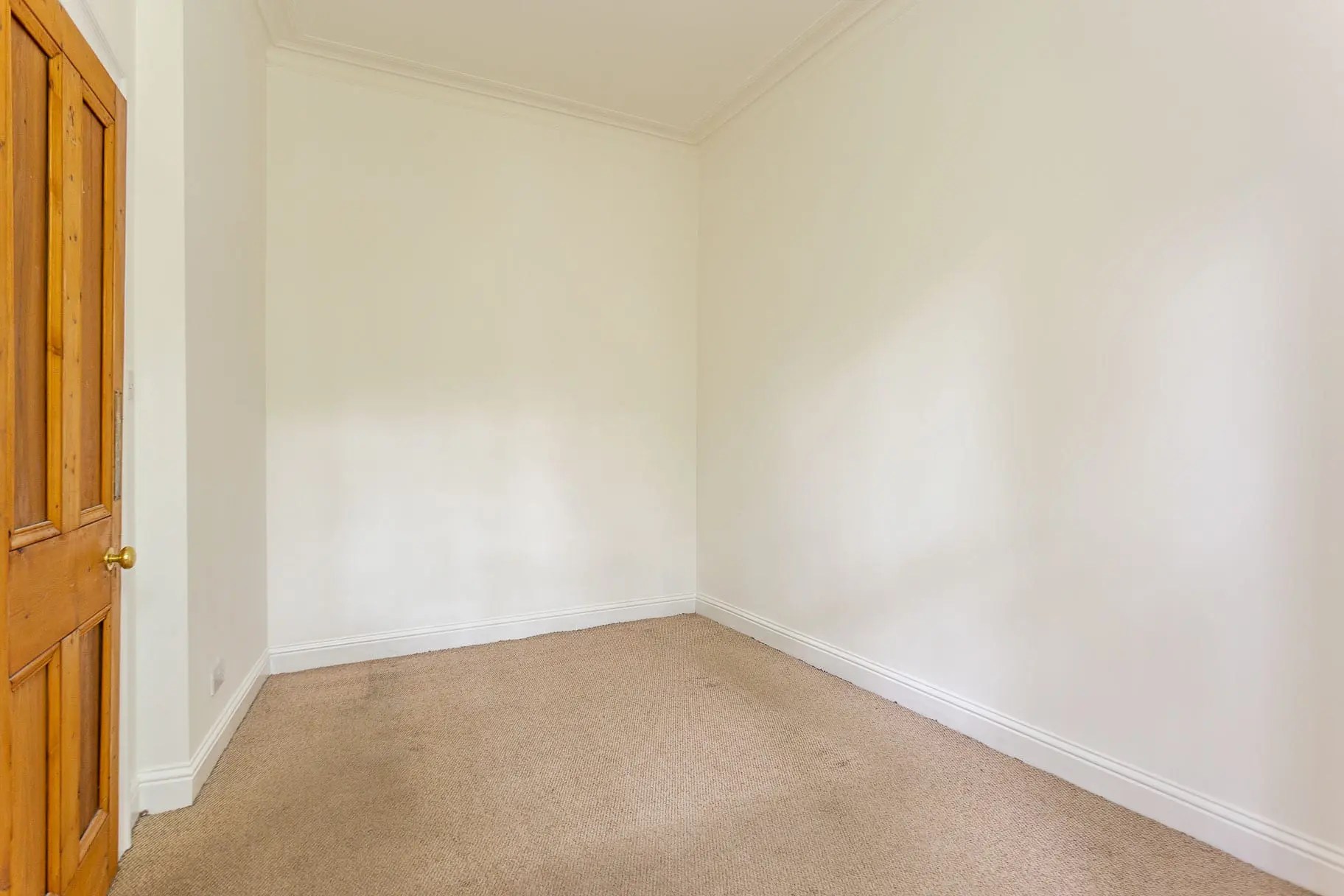 20/5 Waverley Park, Edinburgh EH8 8ET Cameron Stephen and Co