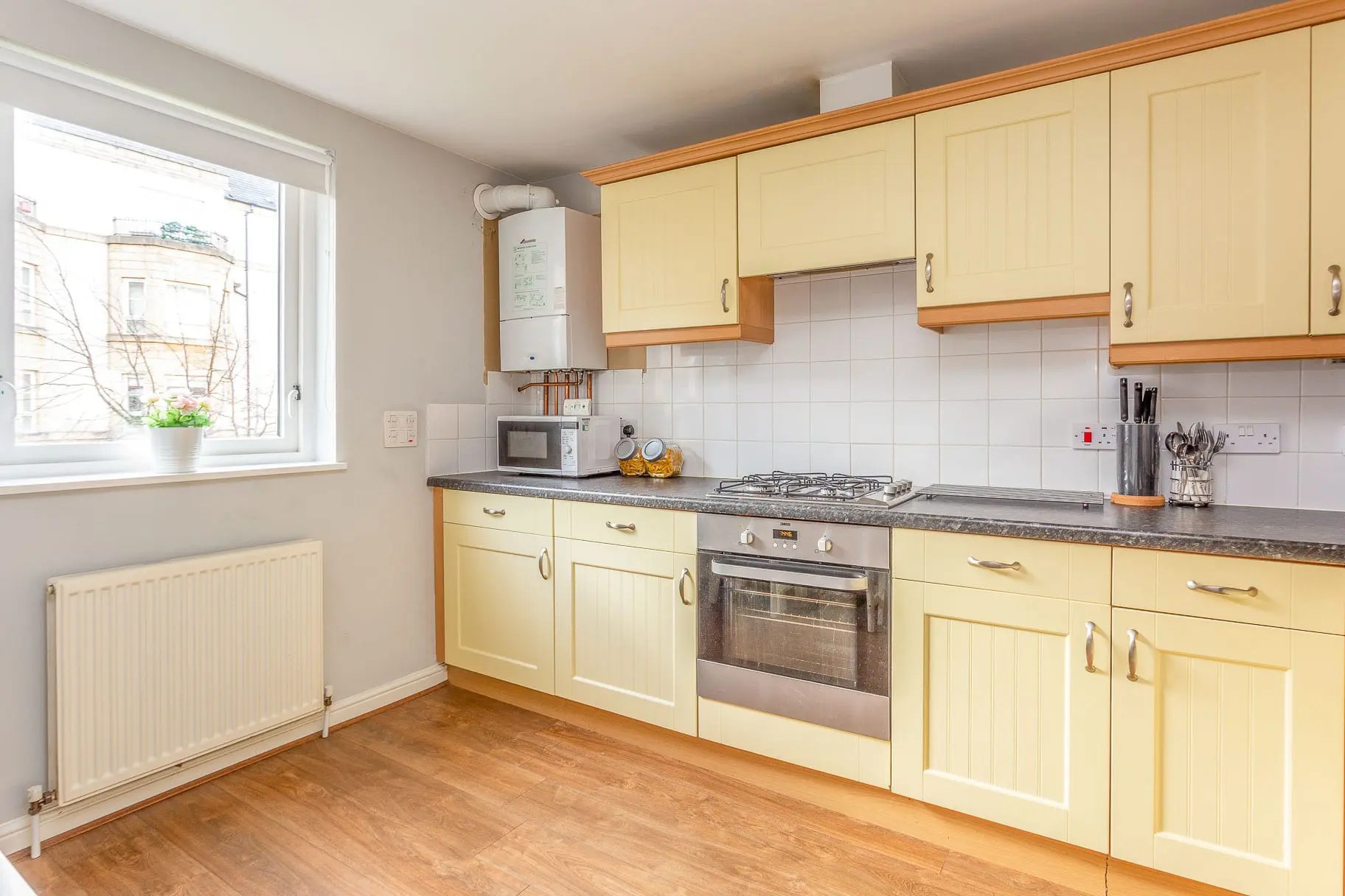 9/4 Dicksonfield Edinburgh EH7 5ND Cameron Stephen and Co