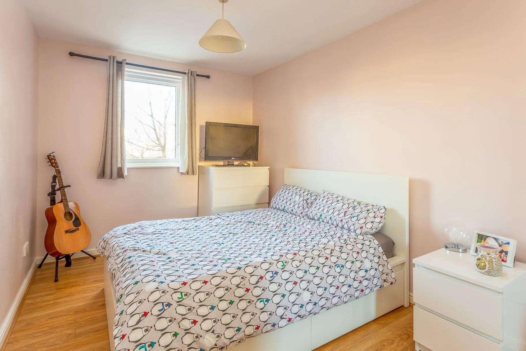 9/4 Dicksonfield Edinburgh EH7 5ND Cameron Stephen and Co