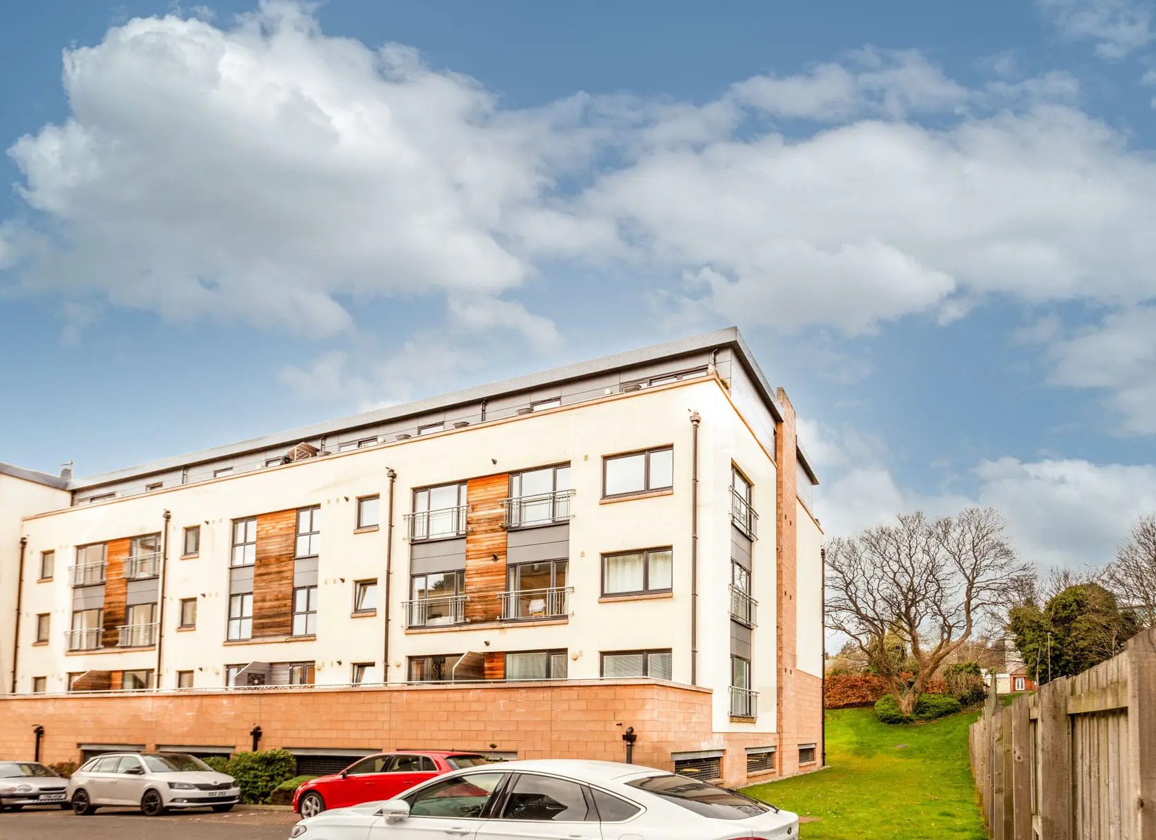 1/5 Pinkhill Park, Edinburgh EH12 7FA Cameron Stephen and Co