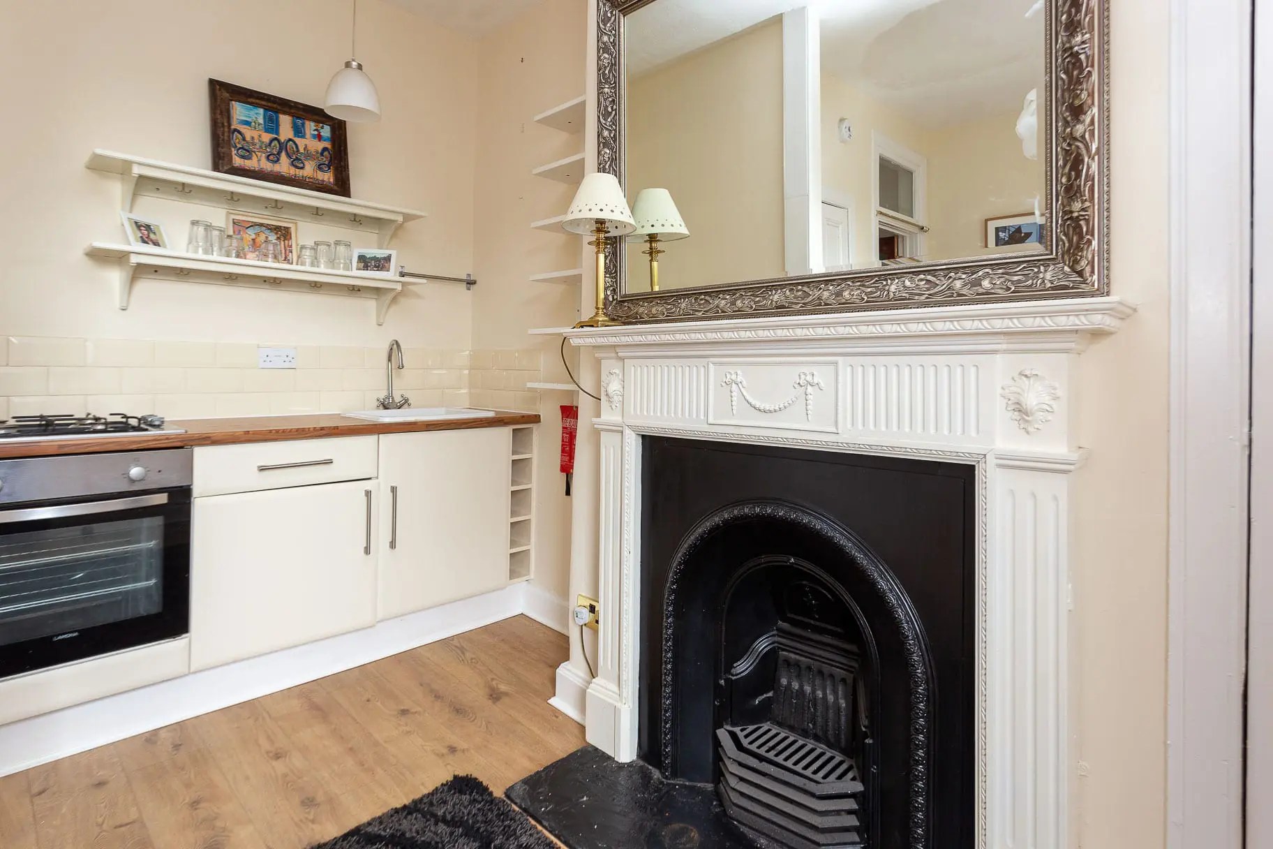 30/PF1 Hawthornvale, Edinburgh EH6 4JN Cameron Stephen and Co