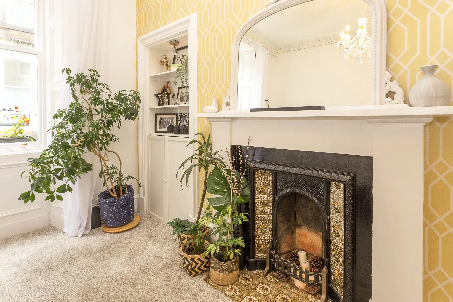 29 (PF2) Roseneath Terrace, Edinburgh EH9 1JP Cameron Stephen and Co