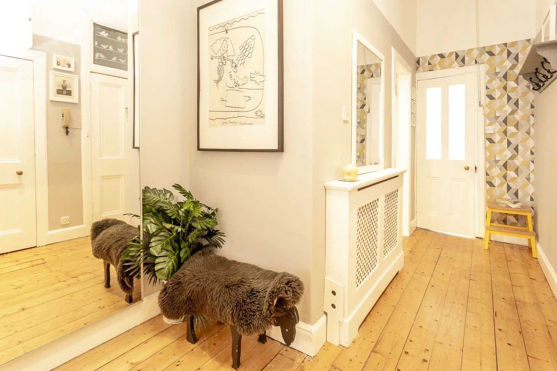 29 (PF2) Roseneath Terrace, Edinburgh EH9 1JP Cameron Stephen and Co