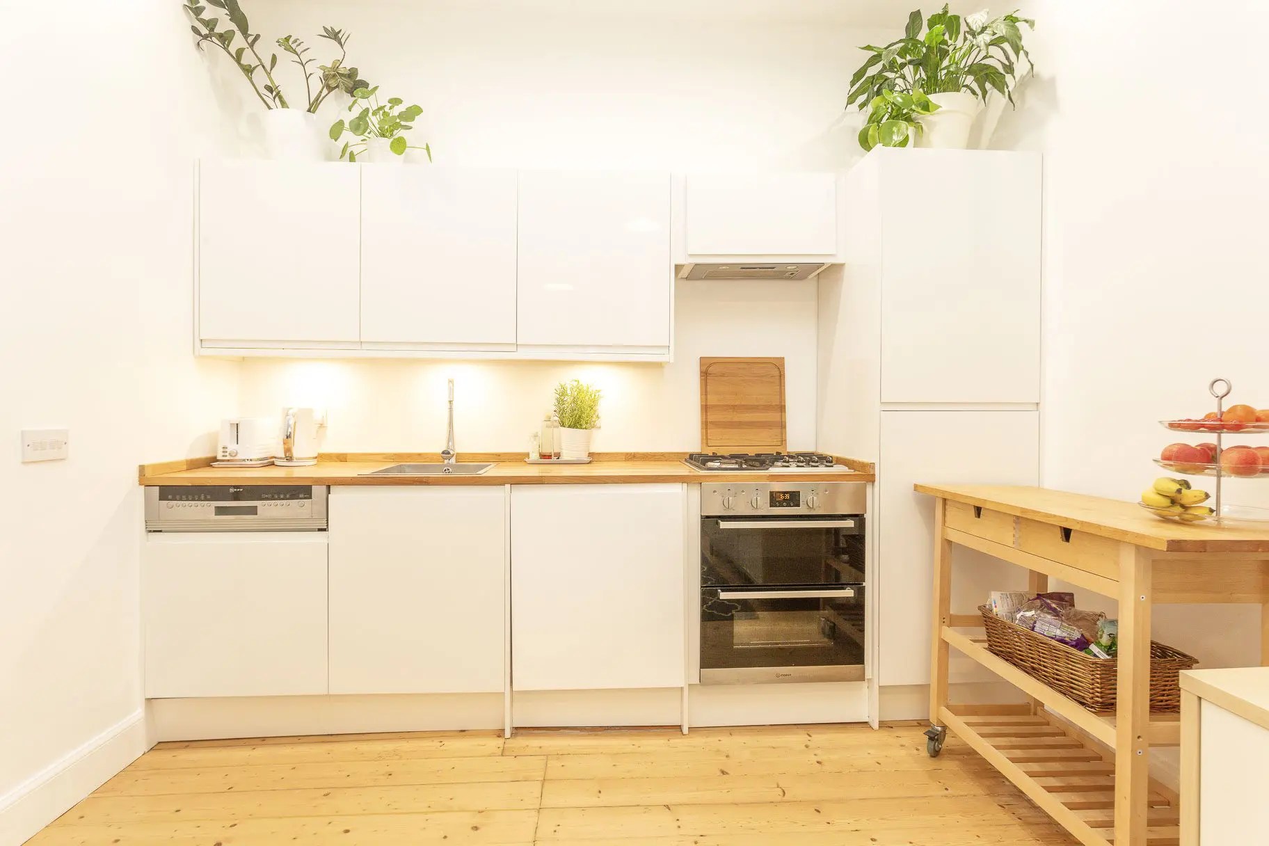 29 (PF2) Roseneath Terrace, Edinburgh EH9 1JP Cameron Stephen and Co