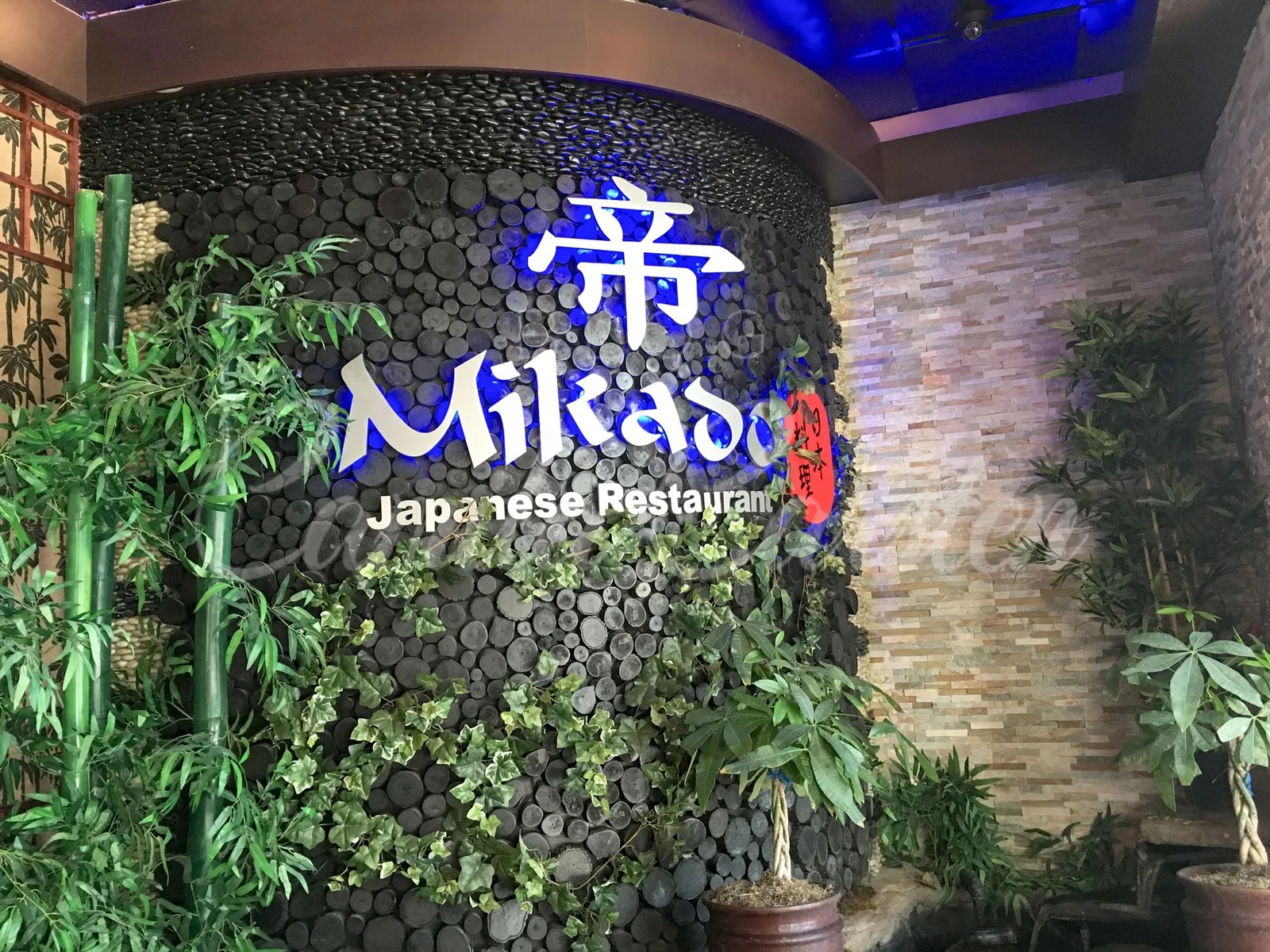 ORLANDO Mikado Japanese Restaurant Camila Carsten