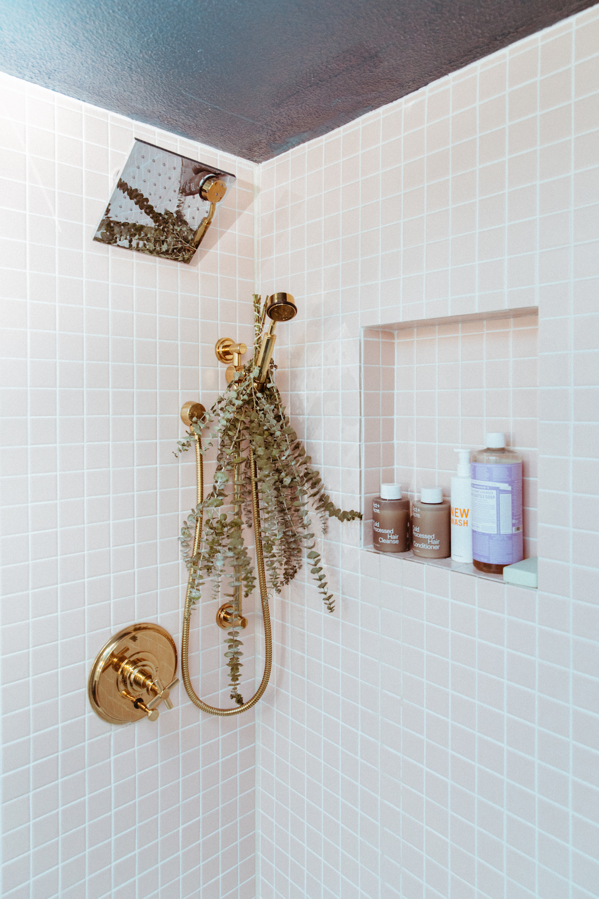 How to AirDry Hair in 10 Simple Tips, According to a Hairdresser