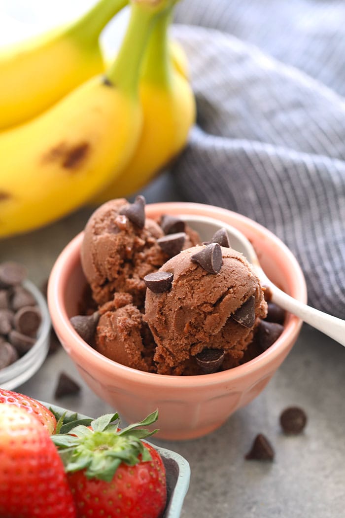 15 Healthy Ice Cream Recipes (With DairyFree & GlutenFree Options)