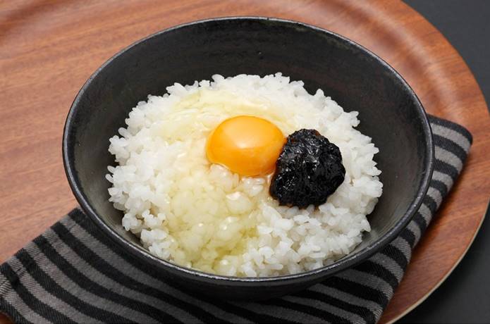 撤収前のサク飯に コッテリ続きの翌朝に 桃屋 ごはんですよ って最高なんですよ