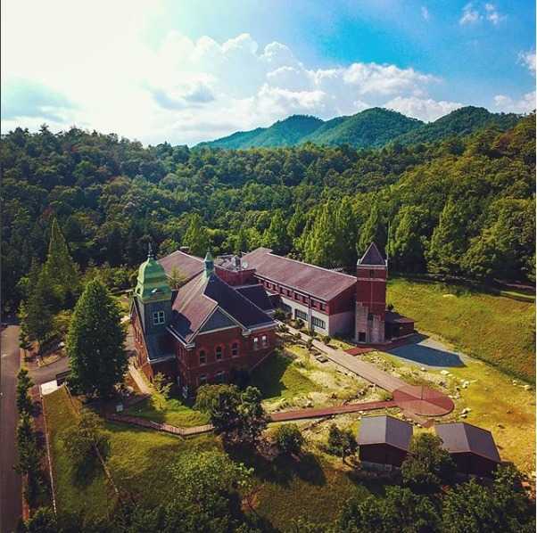 鳥の巣ロッジ 【京都府 亀岡市】 Camp＆Eats（キャンプアンドイーツ）